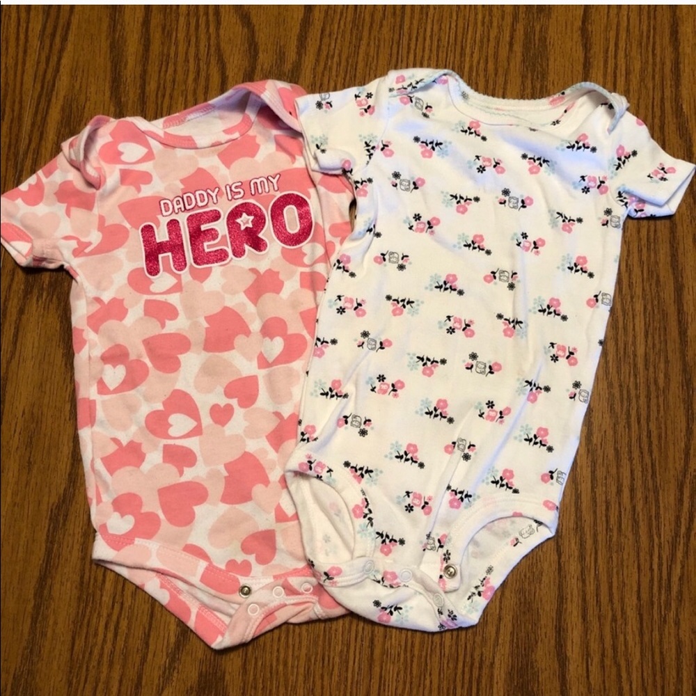 Set of Onesies